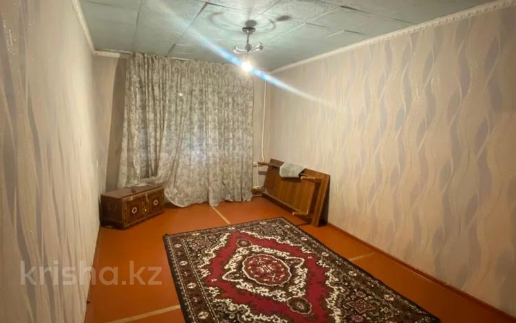 2-комнатная квартира · 45 м² · 4/5 этаж, мкр Акбулак 20 за 11.3 млн ₸ в Таразе — фото 2