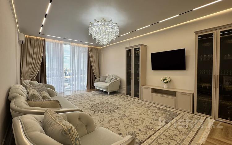 4-комнатная квартира · 156 м² · 13/15 этаж, Турар Рыскулов 3 за 270 млн ₸ в Астане, Есильский р-н — фото 2