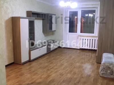 1-бөлмелі пәтер, 40 м², 8/10 қабат ай сайын, Майры 49 — Майры-Бекхожина, бағасы: 120 000 〒 в Павлодаре