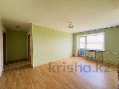 3-комнатная квартира · 63 м² · 2/5 этаж, проспект абая за 9.3 млн 〒 в Шахтинске