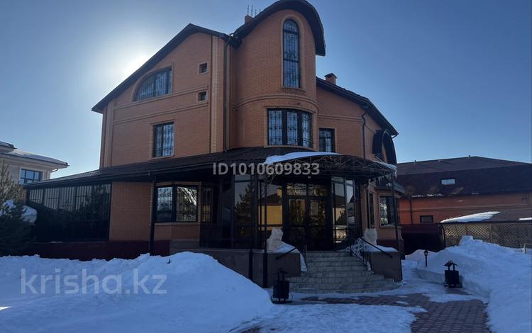 Отдельный дом · 6 комнат · 650 м² · 10 сот., Байдибек Карашаулы 30 — Депутатский городок за 4.5 млн ₸ в Астане, Сарайшык р-н — фото 2