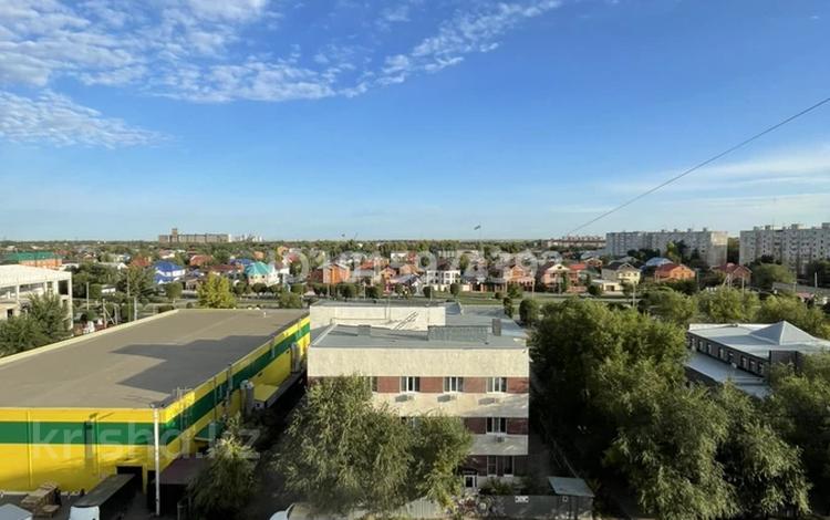 4-комнатная квартира · 102 м² · 8/9 этаж, 10 микрорайон 2 за 35 млн ₸ в Аксае — фото 2