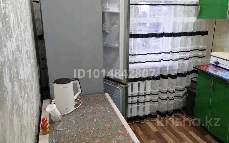 1-бөлмелі пәтер · 37.6 м², 3 5 — Школа 3, бағасы: 6 000 ₸ в Степногорске — фото 2