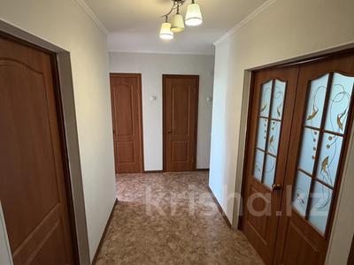 3-комнатная квартира · 63 м² · 5/5 этаж, Каратюбинская 30 за 17 млн ₸ в Уральске