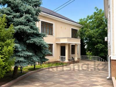Отдельный дом · 7 комнат · 400 м² · 8 сот., мкр Тау Самал 125 за 379 млн ₸ в Алматы, Медеуский р-н
