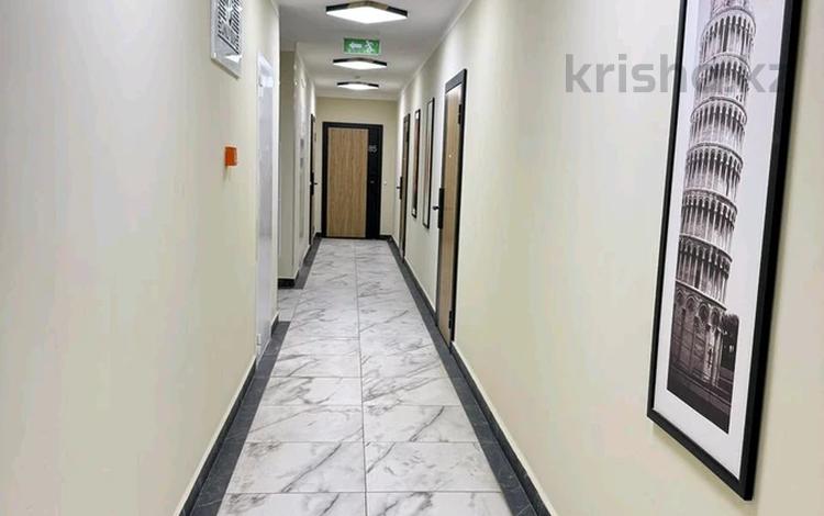 1-бөлмелі пәтер · 48 м² · 13/16 қабат, Валиханова 12, бағасы: 200 000 ₸ в Астане, р-н Байконур — фото 2