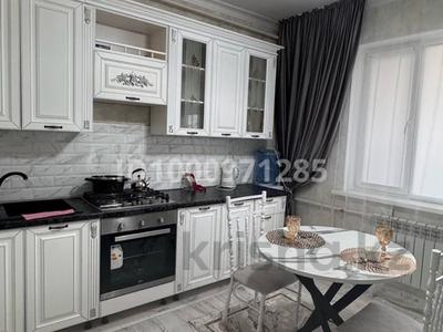 1-бөлмелі пәтер · 50 м² · 1/5 қабат, Нұрсая ш/а. 69, бағасы: 12 000 ₸ в Атырау, мкр Нурсая