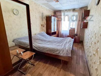 2-бөлмелі пәтер · 45 м² · 2/4 қабат, 9 площьадка, бағасы: 13 млн ₸ в Талдыкоргане, мкр военный городок Жулдыз