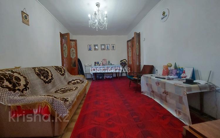 3-комнатная квартира, 54 м², 2/4 этаж, Бижан-сал 102 — ЦУМ, ГУМ за 15 млн 〒 в Талдыкоргане — фото 2