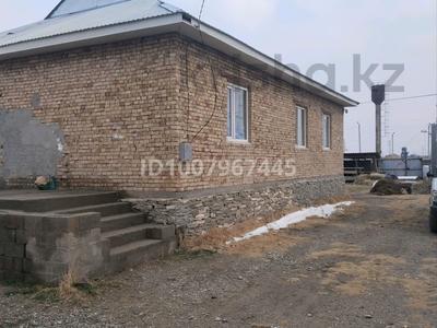 Отдельный дом · 4 комнаты · 140 м² · 8 сот., мкр Карасу, Целиоградская 56/3 — 4пер Целиноградская за 30 млн 〒 в Таразе