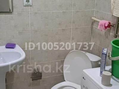 2-комнатная квартира · 60 м² · 2/5 этаж, 14-й мкр 4 за 100 000 ₸ в Актау