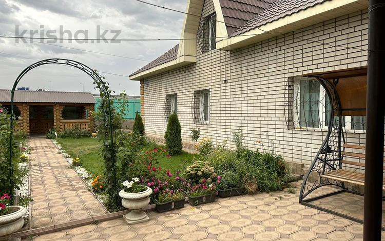 Отдельный дом · 5 комнат · 182 м² · 6.38 сот., Нурбаева 5 за 75 млн 〒 в Семее — фото 2
