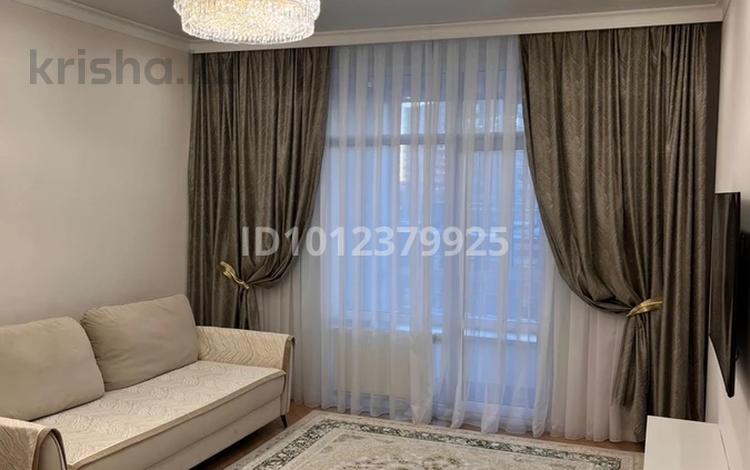 3-комнатная квартира · 74 м² · 8/12 этаж, Аль-Фараби проспект 7/2 за 72.5 млн ₸ в Астане, Есильский р-н — фото 2