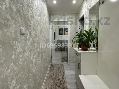 3-комнатная квартира · 60 м² · 3/5 этаж, 12-й микрорайон, 12-й микрорайон 221 — Напротив тойхана Казгурт за 27 млн 〒 в Шымкенте, Енбекшинский р-н