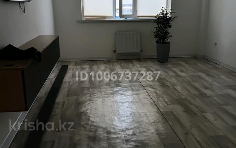 2-бөлмелі пәтер · 60 м² · 3/5 қабат, мкр Береке — Возле супер маркет Paida ,рядом школа, бағасы: 150 000 ₸ в Атырау — фото 2