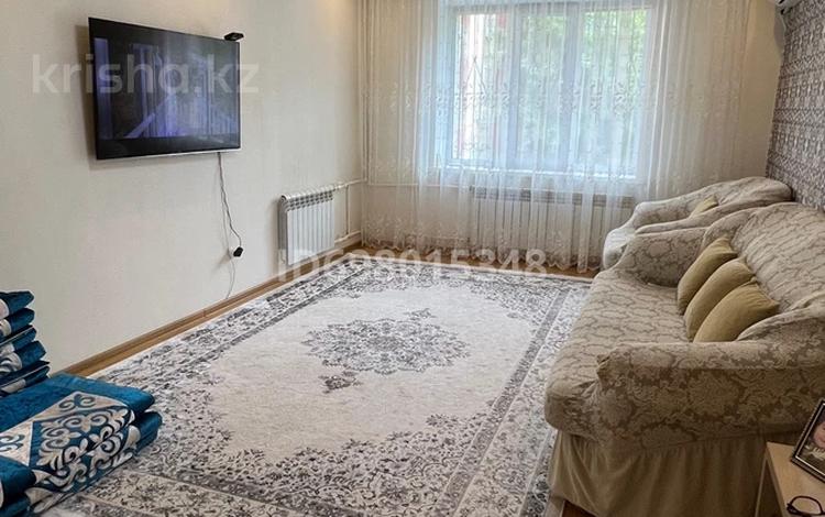 3-бөлмелі пәтер, 92 м², 1/5 қабат, мкр Кунаева 71/2 — рядом 44 школа, бағасы: 44.5 млн 〒 в Уральске, мкр Кунаева — фото 2