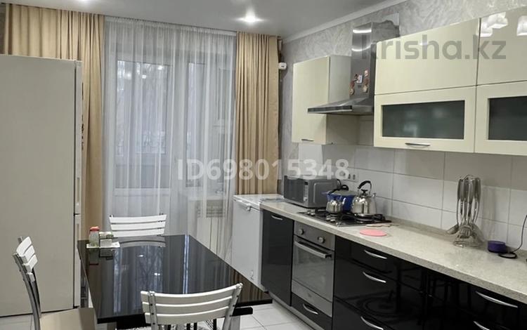 3-бөлмелі пәтер · 92 м² · 1/5 қабат, Қонаев ш/а. 71/2 — Рядом 44 школа, бағасы: 48 млн ₸ в Уральске, мкр Кунаева — фото 24