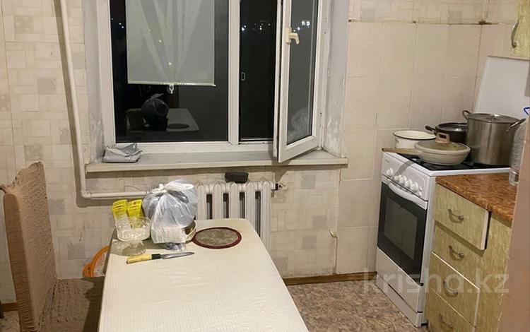 1-комнатная квартира · 35 м² · 8/9 этаж, мкр 11 за 11.5 млн ₸ в Актобе — фото 2