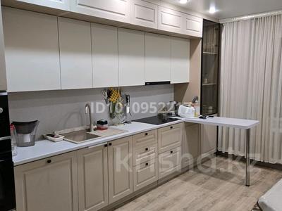 4-бөлмелі пәтер · 100 м² · 6/9 қабат, Ауэзова 47 — МаксиМолл, бағасы: 42 млн 〒 в Экибастузе