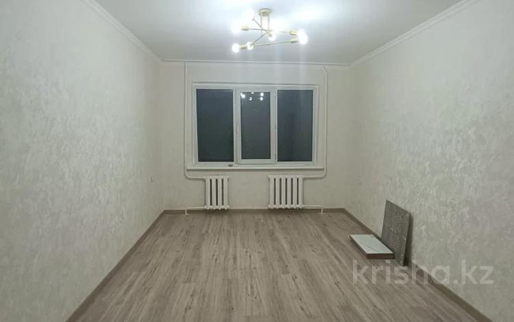 3-комнатная квартира, 60 м², 1/4 этаж, мкр №1 26 за 32.5 млн 〒 в Алматы, Ауэзовский р-н — фото 4