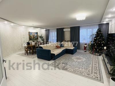 5-комнатная квартира · 186 м² · 4/9 этаж, Скоробогатова 65/1 за 100 млн 〒 в Уральске