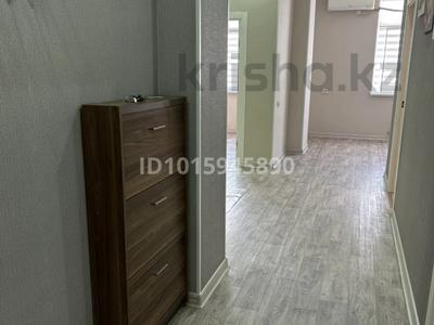 2-бөлмелі пәтер · 60 м² · 3/9 қабат, 17-ш/а. 46, бағасы: 200 000 ₸ в Актау, 17-й мкр