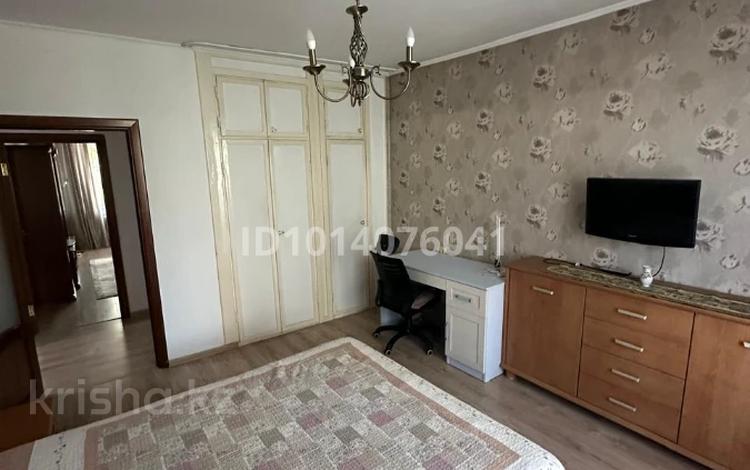 2-комнатная квартира · 62 м² · 4/5 этаж, Абдулиных 36 — Айтеке би за 350 000 ₸ в Алматы, Медеуский р-н — фото 2