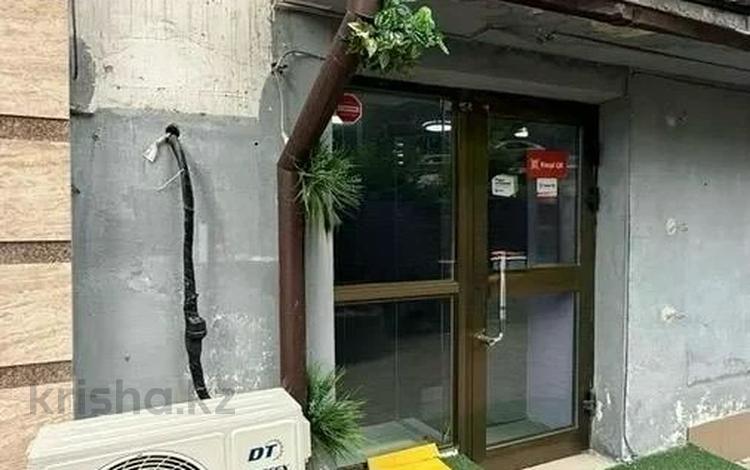 Свободное назначение, магазины и бутики, склады, салоны красоты, образование, развлечения, конференц-залы, кабинеты и рабочие места, студии · 75 м² за 800 000 ₸ в Алматы, Медеуский р-н — фото 8