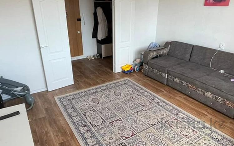2-бөлмелі пәтер · 60 м² · 5/6 қабат, Голубые пруды ш/а. 5/4, бағасы: 180 000 ₸ в Караганде, Алихана Бокейханова р-н — фото 2