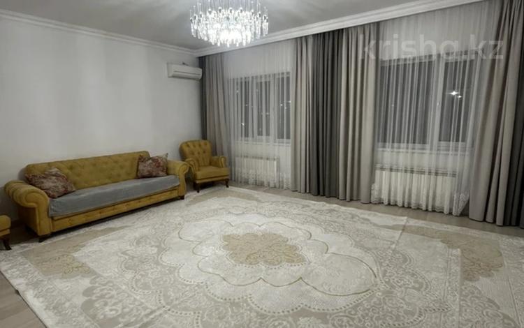 3-комнатная квартира · 112 м² · 2/12 этаж, Туран 19/1 за 400 000 ₸ в Астане, Нура р-н — фото 2