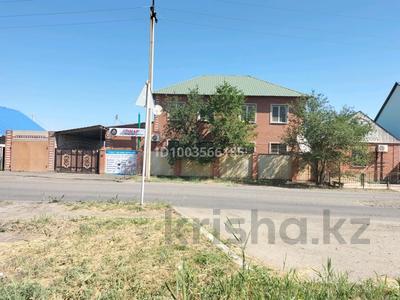 Отдельный дом · 5 комнат · 201 м² · 10 сот., мкр. Алмагуль, Абдрахманова — Мкр Алмагуль за 140 млн 〒 в Атырау