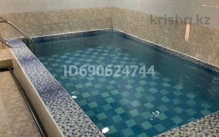 Дом · 4 комнаты · 300 м², Юго восток за 60 000 〒 в Астане, Алматы р-н — фото 2