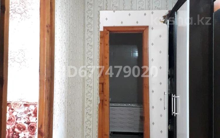 1-комнатная квартира · 43 м² · 9/9 этаж, Рысқулова — Синицына. за 14 млн ₸ в Семее — фото 2