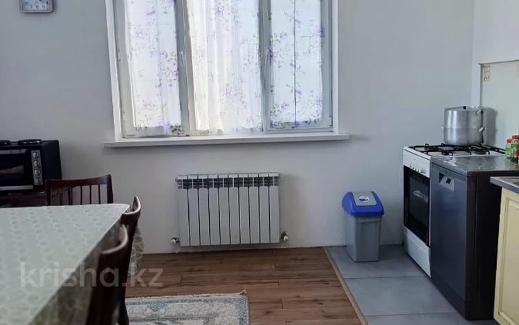 Отдельный дом · 6 комнат · 240 м² · 2 сот., Учётный квартал 273 60/33 за 75 млн 〒 в Алматы — фото 2