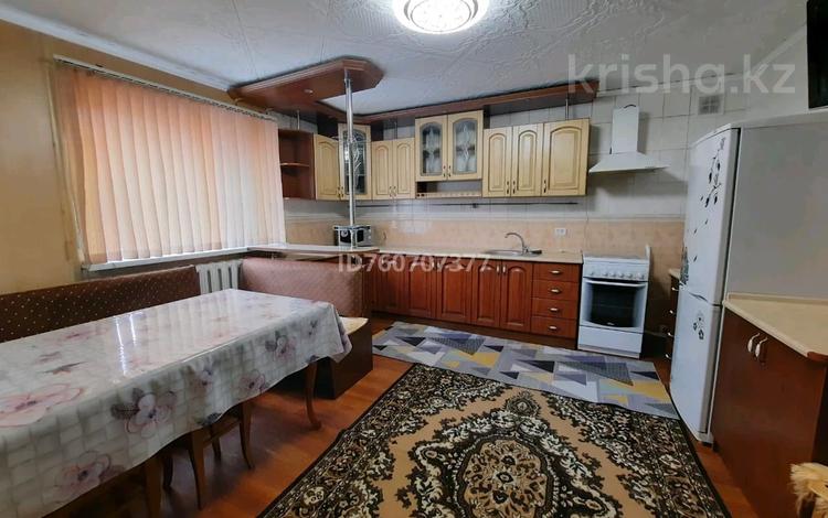 Жеке үй · 2 бөлме · 50 м², мкр Кемел (Первомайское), Феоктистова, бағасы: 180 000 ₸ в Алматы, Жетысуский р-н — фото 2