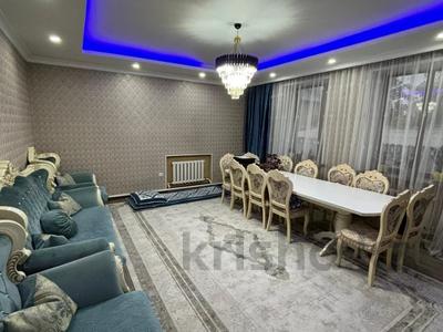 Отдельный дом · 6 комнат · 238 м² · 6 сот., Габбасова 76 за 74 млн ₸ в Семее