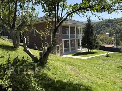 Отдельный дом · 3 комнаты · 172 м² · 18 сот., ул. Конил Толкыны 40А за 250 млн ₸ в Алматы, Медеуский р-н