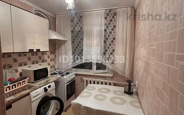 2-комнатная квартира · 50 м² · 5/5 этаж, мкр Юго-Восток, 28й микрорайон за 180 000 ₸ в Караганде, Казыбек би р-н — фото 2