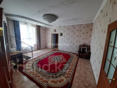 5-комнатная квартира, 200 м², 2/3 этаж, Новосибирская 5 за 30 млн 〒 в Экибастузе