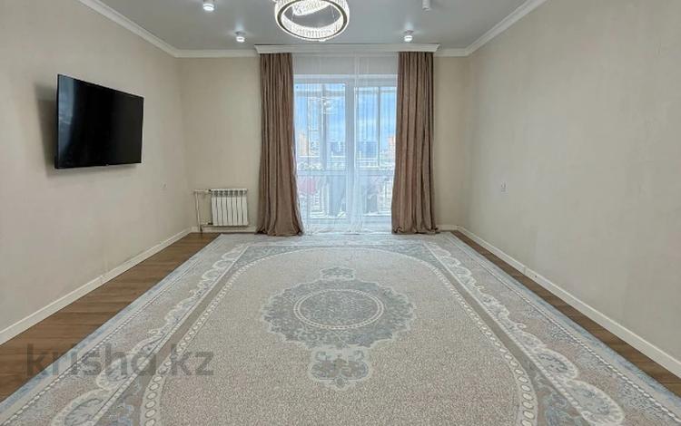 3-бөлмелі пәтер · 100.2 м² · 8/9 қабат, Самал, бағасы: 32 млн ₸ в Уральске — фото 3