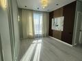 1-комнатная квартира · 39.7 м² · 11/12 этаж, Айтматова 77/9 — Удобная транспортная развязка: рядом остановки общественного транспорта, выезд на основные магистрали города. В шаговой доступности находятся магазины, аптеки, школы, детские сады и кафе. Район тихий, безопасный, с развитой инфраструктурой. за 220 000 ₸ в Астане