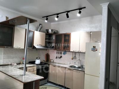 3-комнатная квартира · 90 м² · 2/7 этаж, ЖК Атшабар 17/2 — Каспий банк. Ул Толе би. Клиника Жүрек за 37 млн ₸ в Таразе
