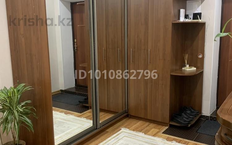 2-комнатная квартира · 63 м² · 1/5 этаж, мкр 5, проспект Абая 21а — Район ресторана Жастык за 23 млн ₸ в Актобе — фото 2
