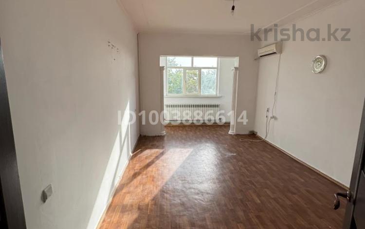 3-бөлмелі пәтер · 67.5 м² · 4/5 қабат, 3-й микрорайон, 3-й микрорайон 4А, бағасы: 29 млн ₸ в Шымкенте, Туран р-н — фото 3