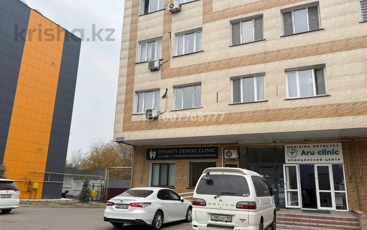 1-комнатная квартира · 51 м² · 2/6 этаж, мкр Айнабулак-2 за 250 000 〒 в Алматы, Жетысуский р-н — фото 2