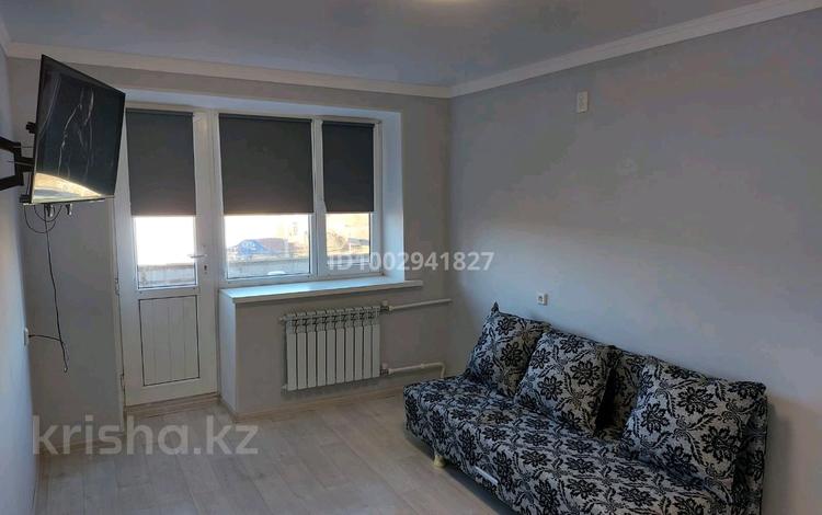 3-бөлмелі пәтер · 48.6 м² · 5/5 қабат, Ауэзова 27 — Ауэзова, бағасы: 18.5 млн ₸ в Атырау, мкр Жилгородок — фото 2