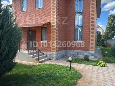 Жеке үй · 13 бөлме · 300 м² · 8 жүзд., Жаңа орда ш/а., бағасы: 110 млн ₸ в Уральске, мкр Жана Орда