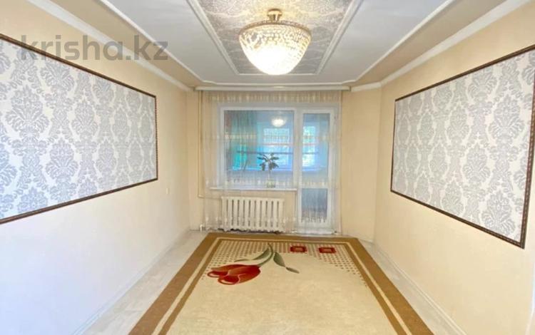 3-комнатная квартира, 61 м², 2/5 этаж, Карла Маркса за 10.4 млн 〒 в Шахтинске — фото 2