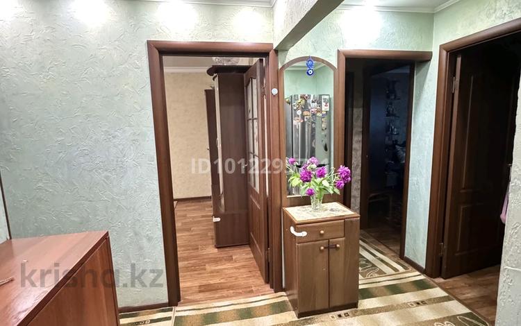 3-бөлмелі пәтер · 62 м² · 2/4 қабат, 1-й мкр. 73 — Саина Жубанова, бағасы: 37.8 млн ₸ в Алматы, Ауэзовский р-н — фото 2