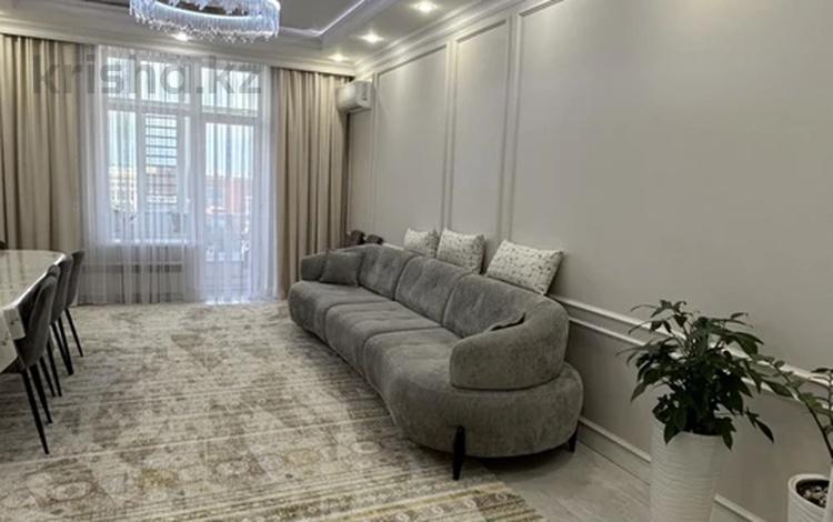 4-комнатная квартира · 128 м² · 9 этаж, Е489 4 за 85 млн ₸ в Астане, Нура р-н — фото 2